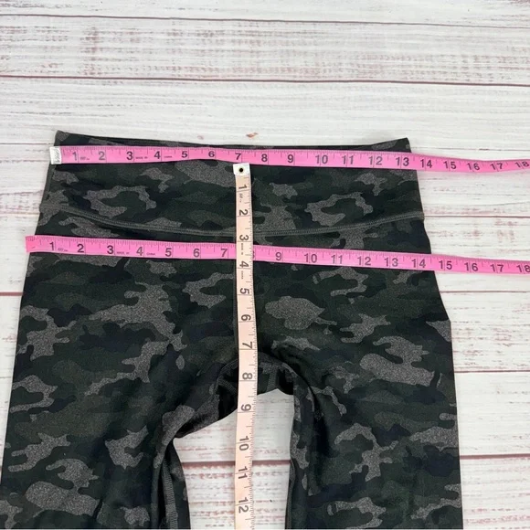 Fabletics Women’s size XS Camo Camouflage Powerhold Leggings Tights New - Picture 7 of 12